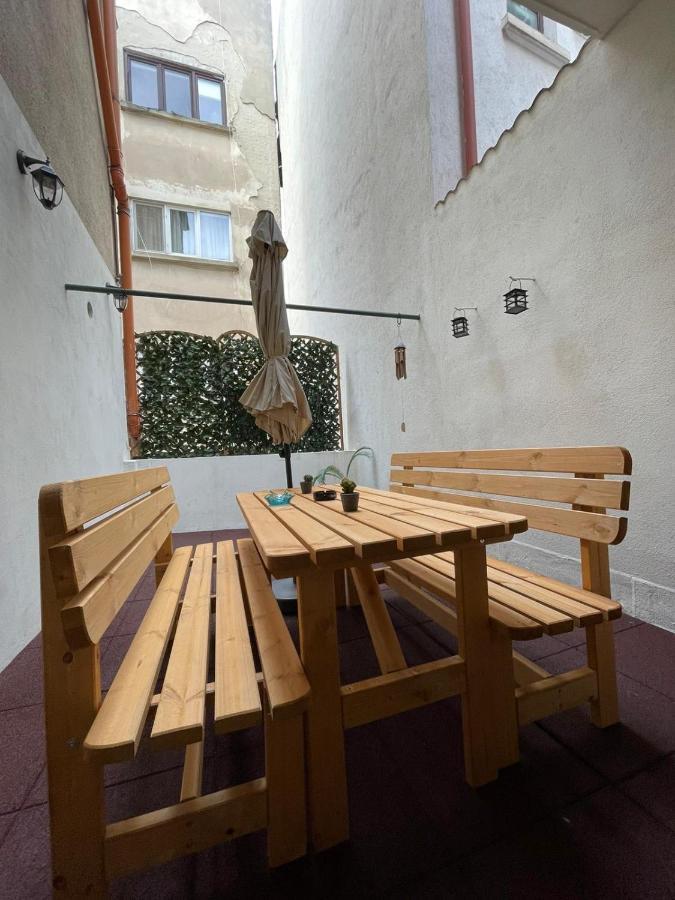 Appartamento W/ Fire Place - Ground Floor
